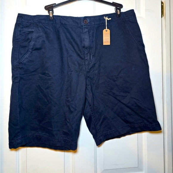 American Eagle Outfitters Other - American Eagle Men’s Classic At The Knee Navy Short NWT Size 40